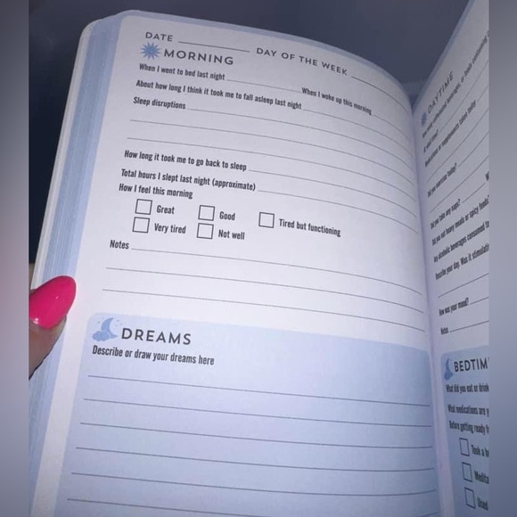 Log book - Picture 2 of 5